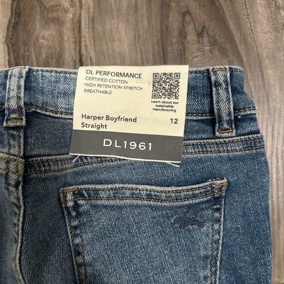 DL 1961 Harper Boyfriend Straight Jeans - Picture 2 of 5